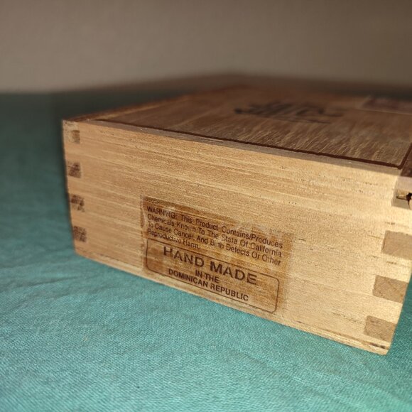 Cigar Box Wooden Stamp Dominican Republic Fonseca Vintage Caribbean ethnic old - Picture 2 of 9